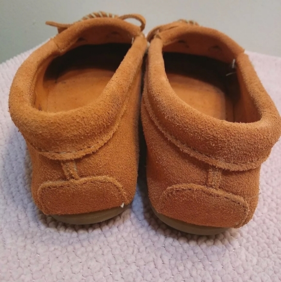 Minnetonka women's size 7 mocassins slip ons 407 S Orange/Rust color - Picture 3 of 12
